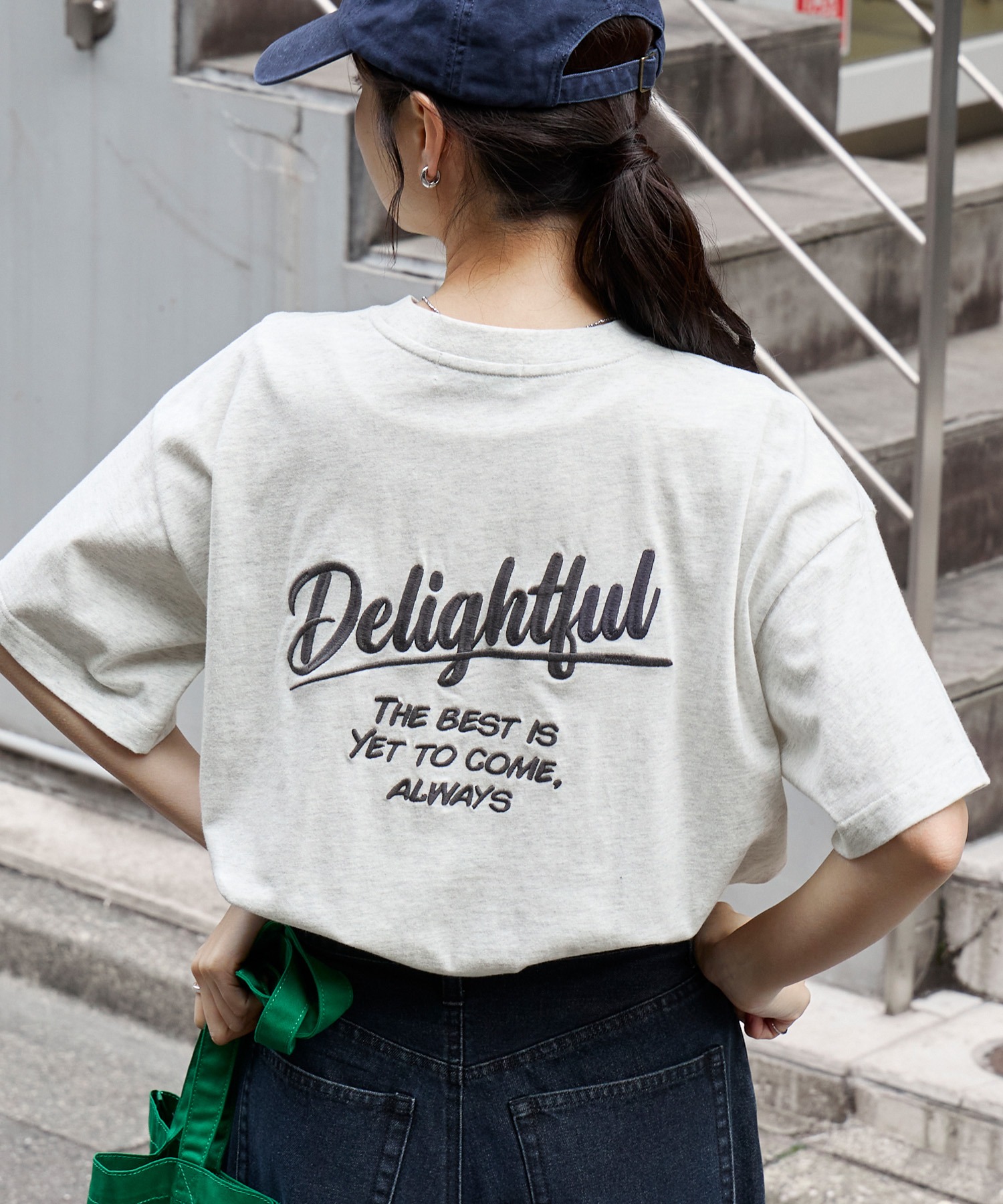 カレッジロゴ刺繍 サイドスリット オーバーサイズ 半袖Tシャツ MONO