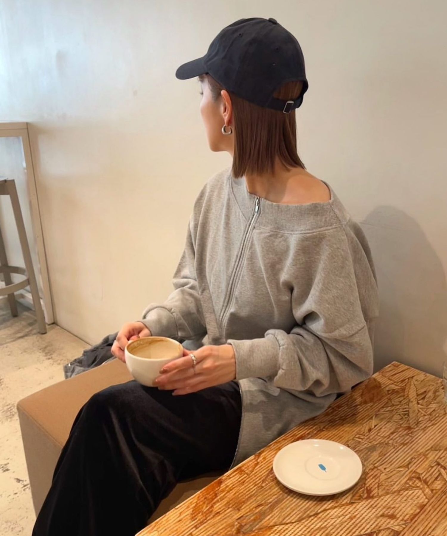 model：H160 着用サイズ：FREE