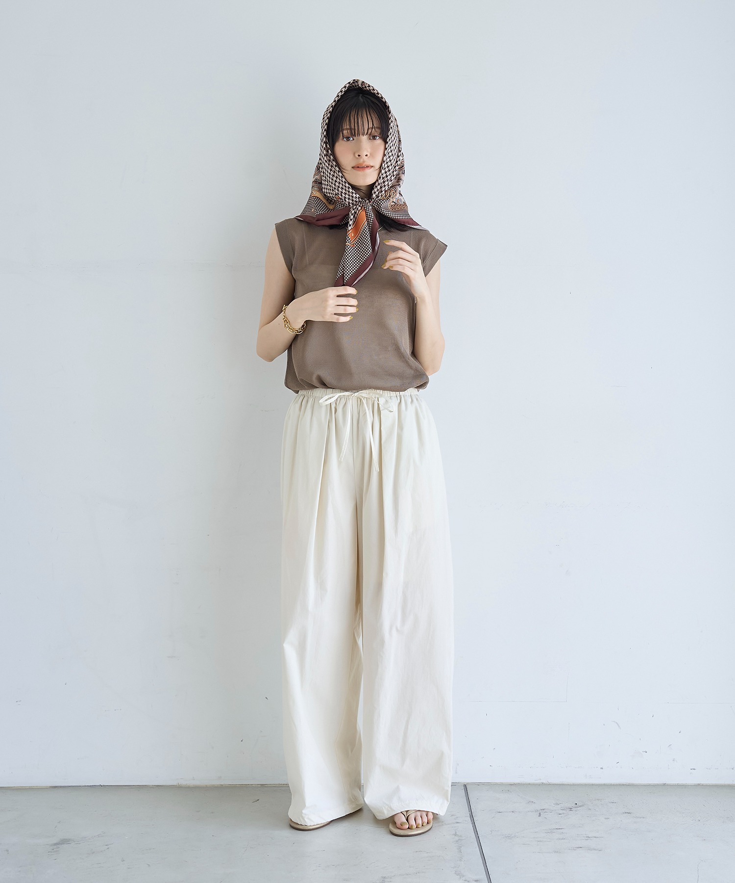 model：H166　着用サイズ：F