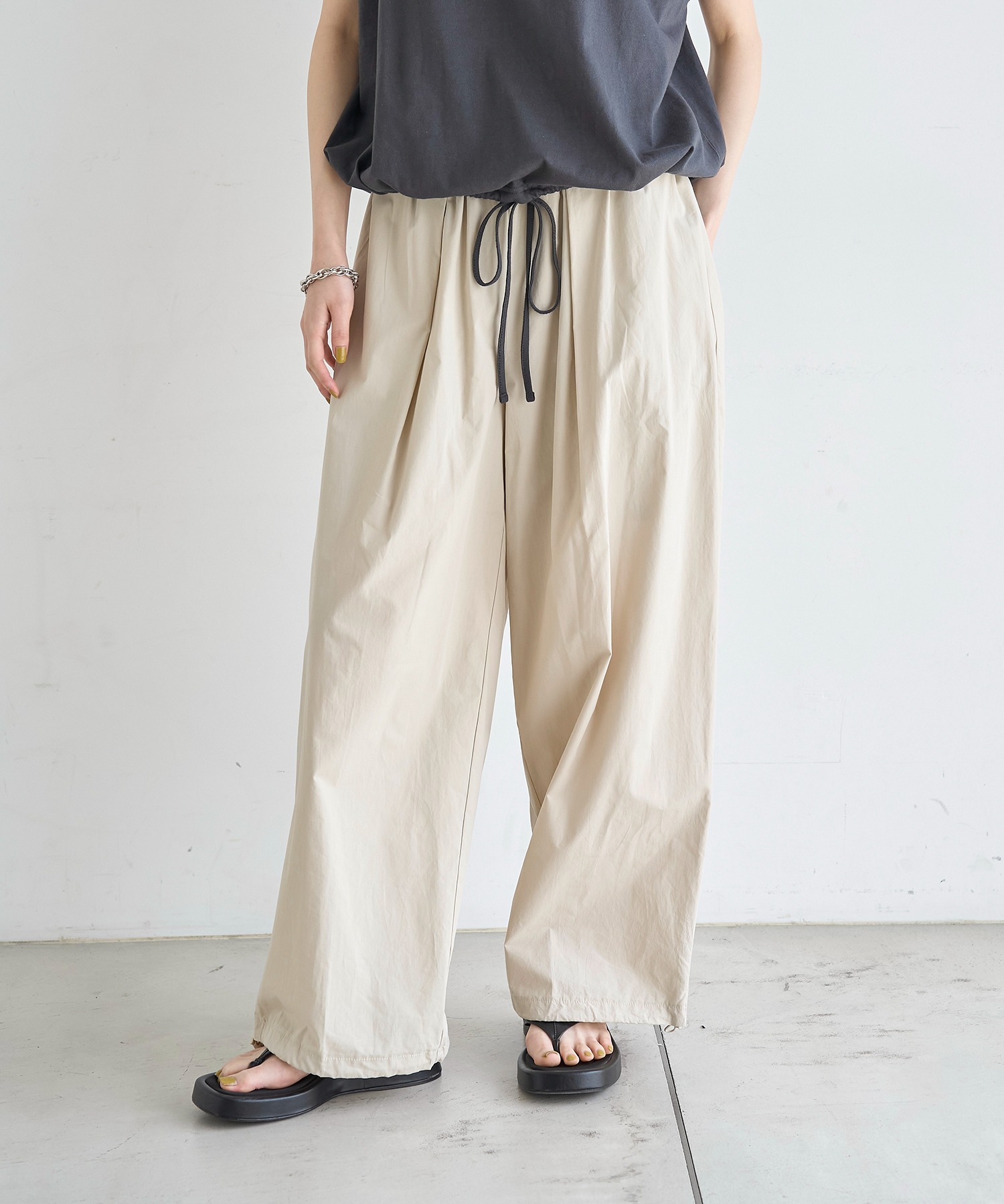 model：H166　着用サイズ：F