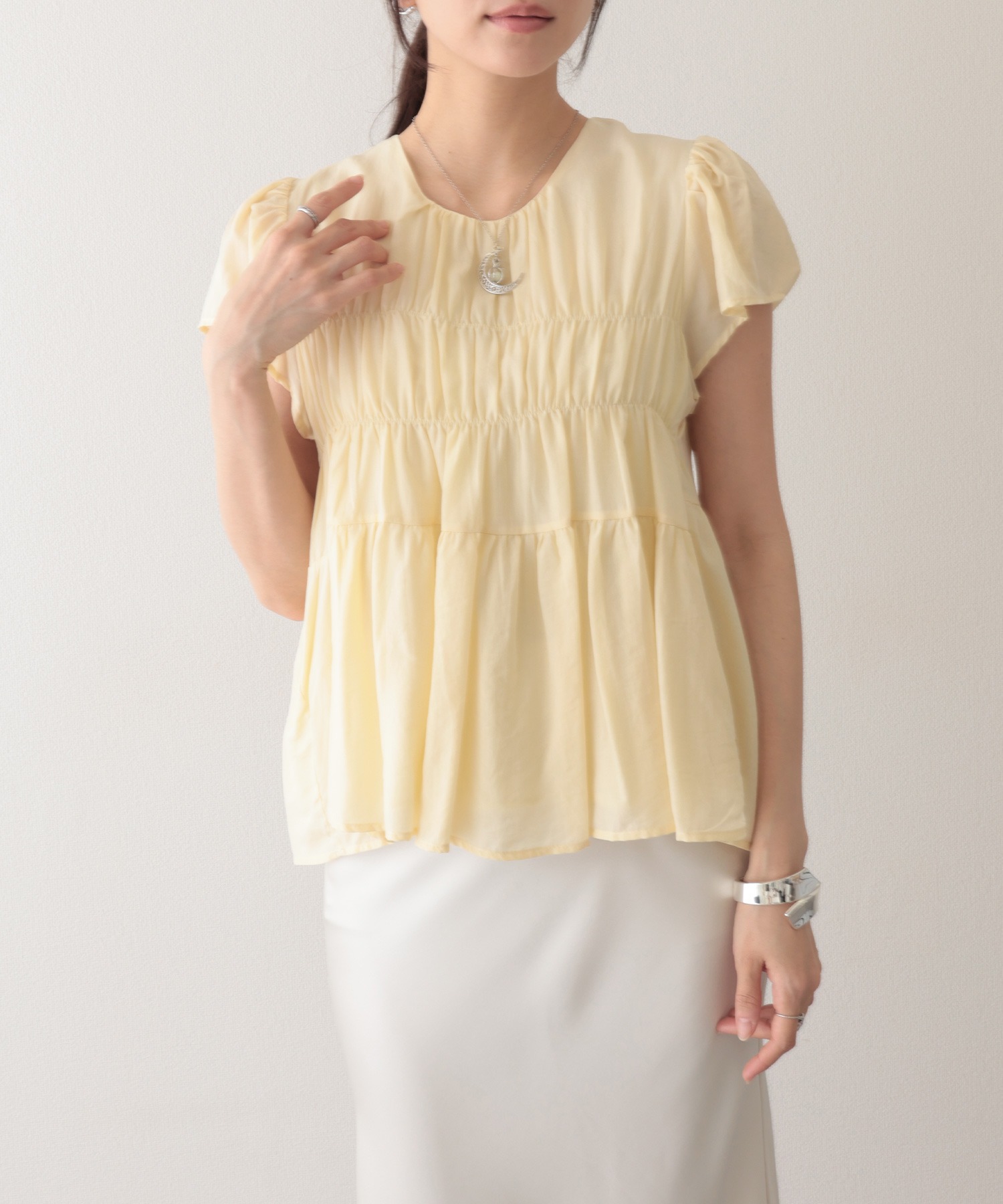 Tiered gauze half‑sleeve flaa pullover — многослойный газовый топ с коротким рукавом