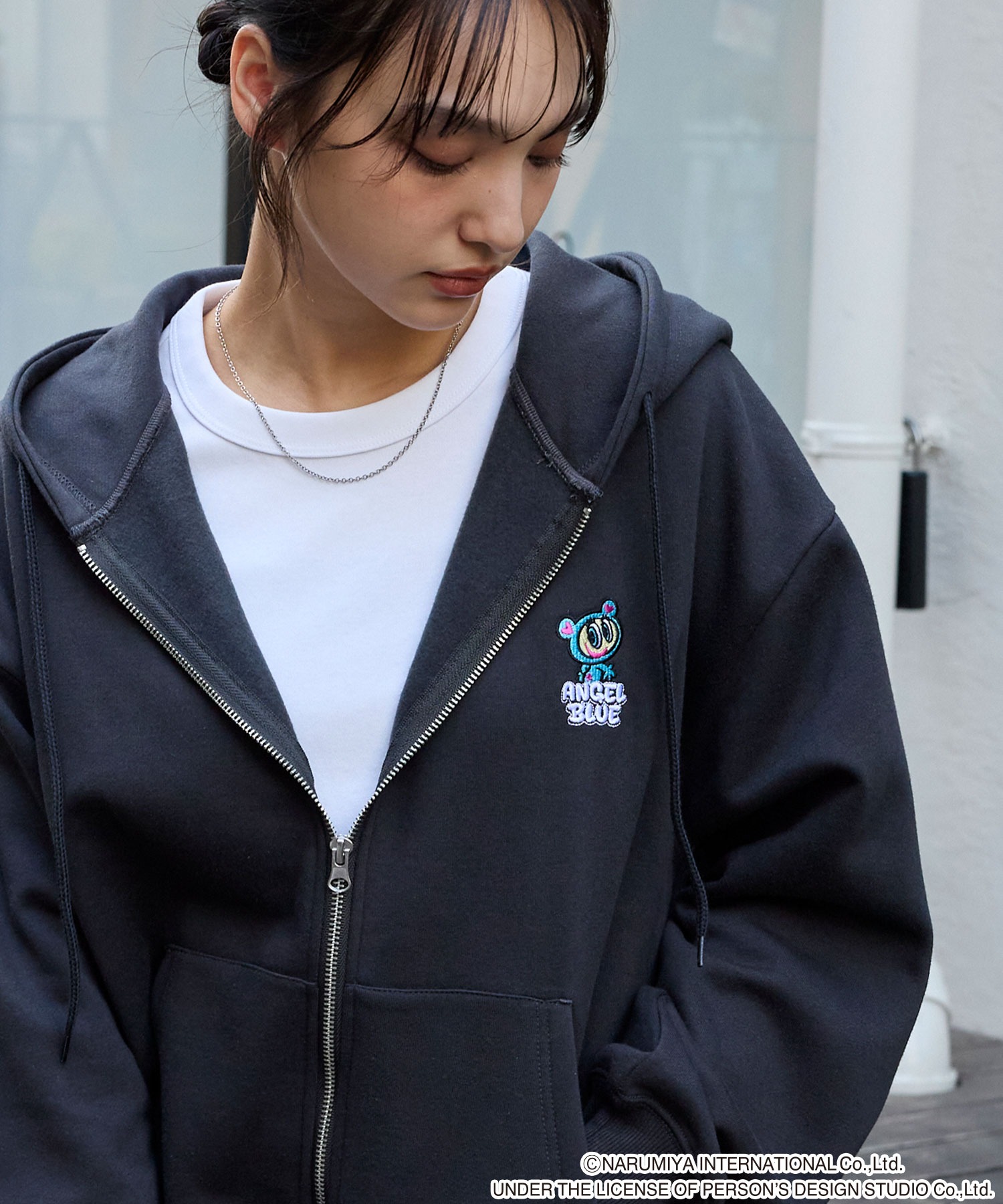 エンジェルブルー　パーカー ANGEL BLUE】別注 エンジェルブルー グラフィック刺繍ジップアップ