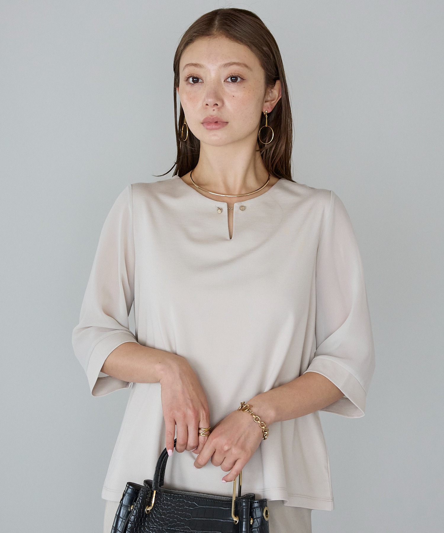 model:166cm　着用サイズ：S　着用カラー:ベージュ