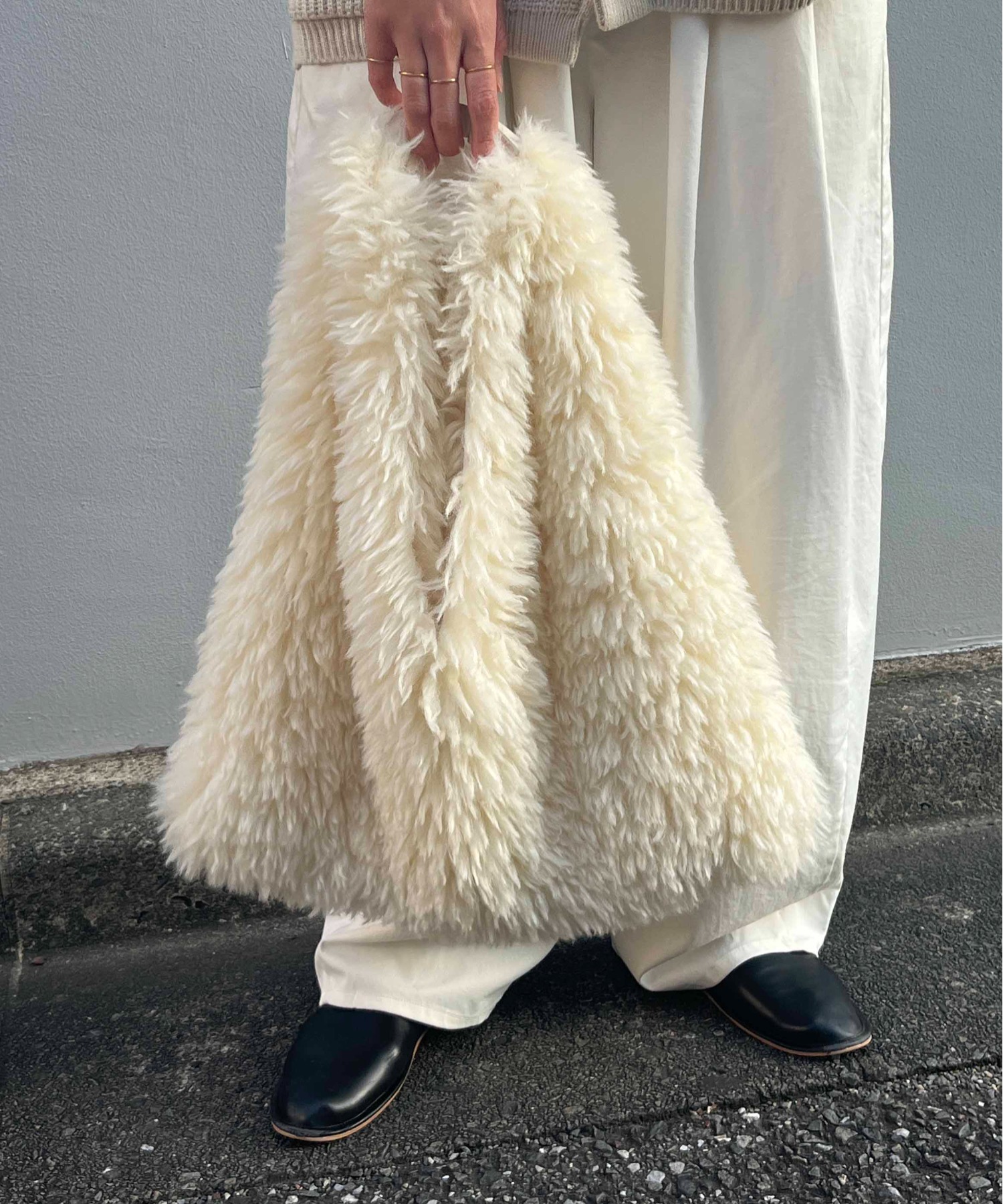LE VERNIS(ル・ベルニ)Fake fur big bag 【公式通販】