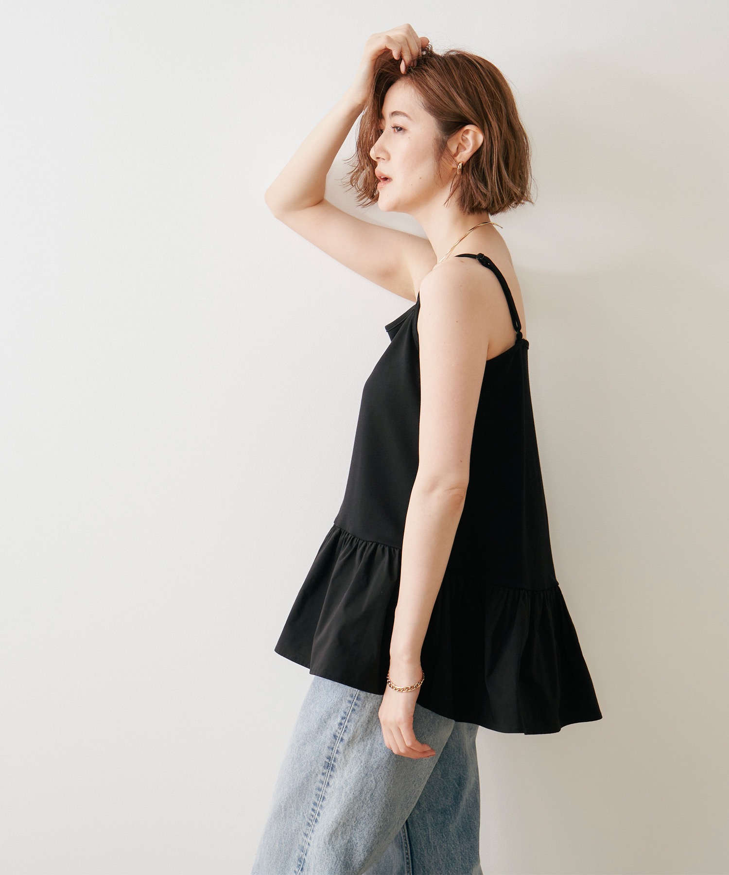 Bibiy.CHLOE PEPURAMUBUSTIER シアーキャミソール Chloeの「完売