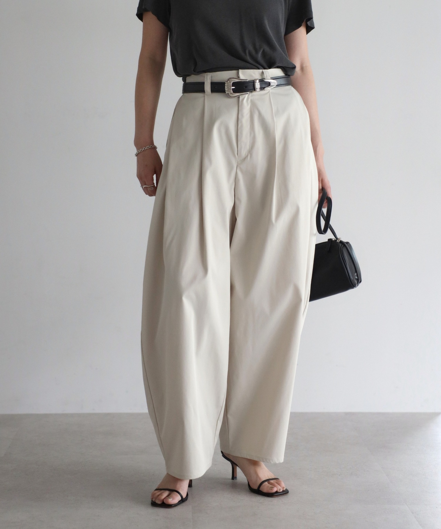 model:H158 着用サイズ:FREE