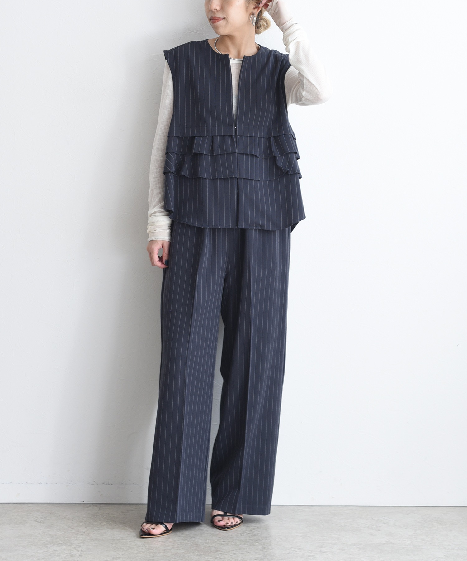 ティアードミニフリル ジレ&パンツ セットアップ Eimee Law│Eimee Law