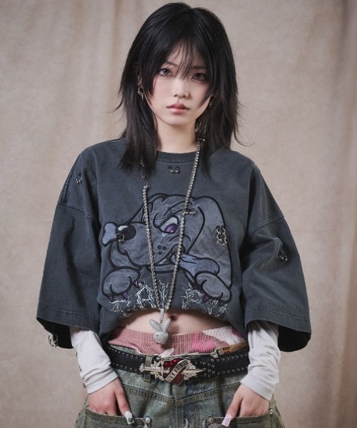 A'GEM/9 × .kom 『GALFY/ガルフィー』バチバチピアスTee セレクト