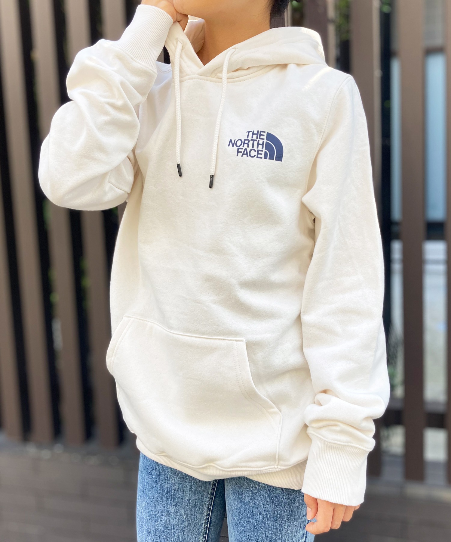 ノースフェイス GI HOODIE パーカー US限定(XL)白 181130