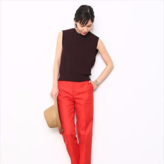 この夏は脱 無難コーデ ビビッドカラーの大人配色コーディネート9選 Zozotown この夏は脱 無難コーデ ビビッドカラーの大人配色コーディネート9選 Zozotown