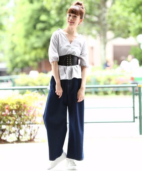 去年の服も コルセットベルト を してマンネリ脱却 夏の簡単レイヤー ド術お手本帖 Zozotown