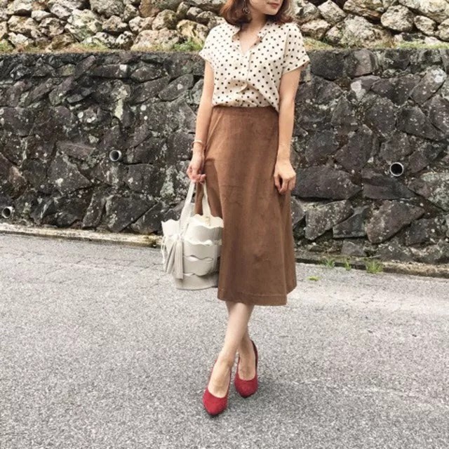 ドット柄がじわじわ今キテる 上品見えするドット柄をカジュアルに着こなすコーデ Zozotown