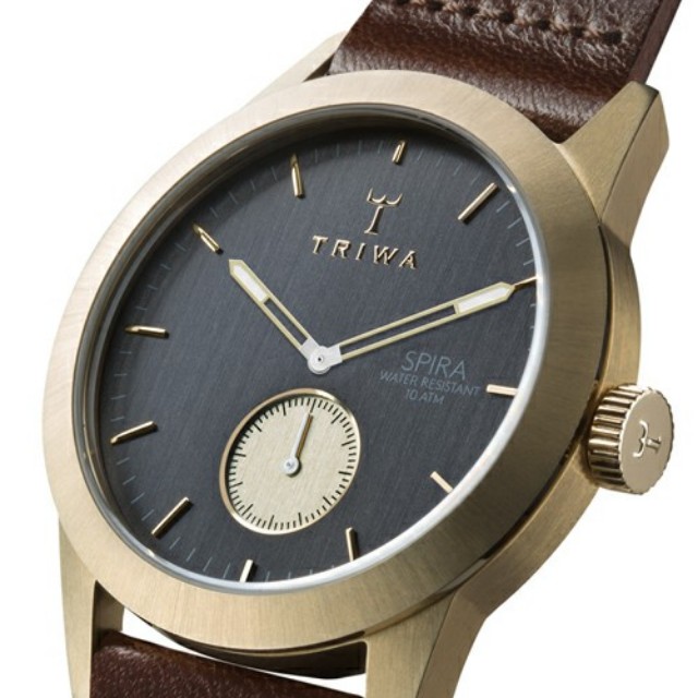 素材もデザインも上質。トリワの腕時計こそこだわる大人のベストバイ