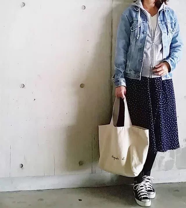 agnes b.のトートが可愛い！フレンチシックなコットントートバッグ