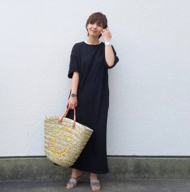 暑い日も快適 黒の楽ちんワンピースでゆるっとおしゃれなコーディネート10選 Zozotown