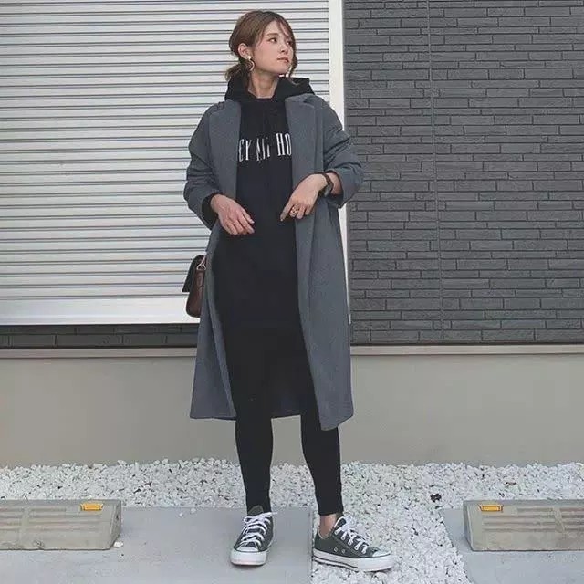 フーディなワンピースでゆるっとカジュアルに 楽ちんでスポーティな旬ワンピースコーデ Zozotown フーディなワンピースでゆるっとカジュアルに 楽ちんでスポーティな旬ワンピースコーデ Zozotown