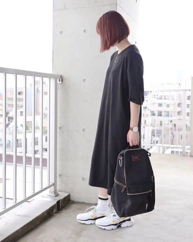 楽ちんなスウェットをおしゃれに 大人スポーティなスウェットコーデ10選 Zozotown