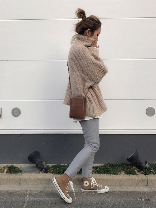 スキニー感覚ではける 冬コーデに グレーのスウェットパンツ がおしゃれ Zozotown