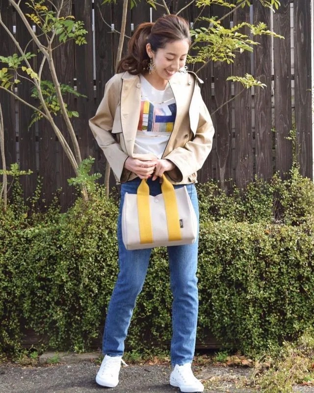 春のデニムパンツ 大人女子はこう穿いてる 手持ちデニムの今っぽカジュアルコーデ Zozotown