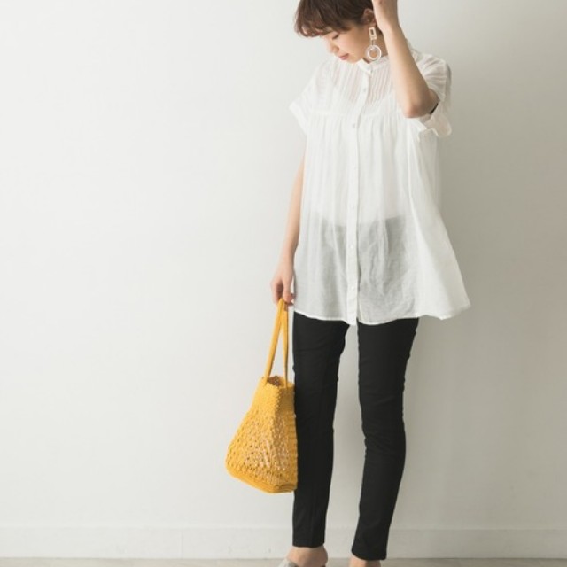 ブラックスキニーパンツ の最旬着こなし術 春コーデをクールに引き締めよう Zozotown