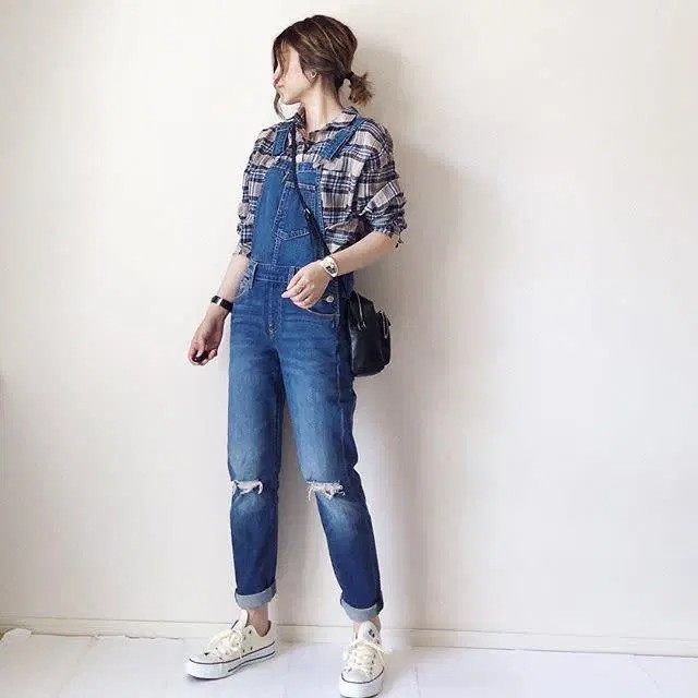 オーバーオールのインナー 何着ればいい 春から夏にかけてのオーバーオールコーデ術 Zozotown