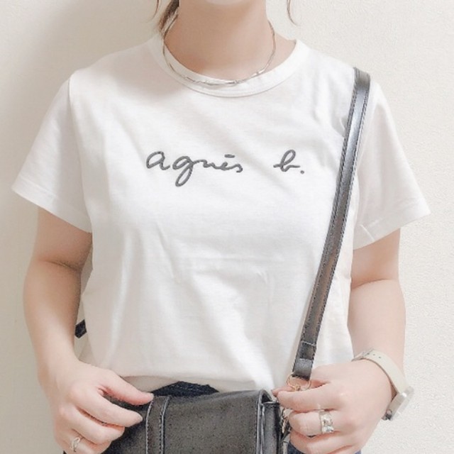 2020版】「agnes b.（アニエスベー）ロゴTシャツ」の着こなしアイデア 
