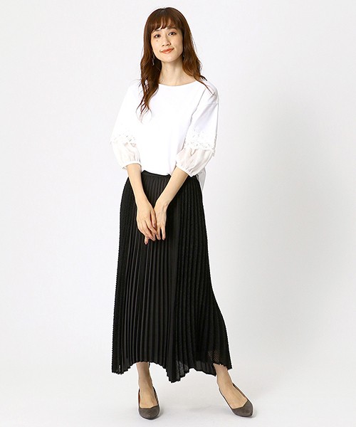 今 流行り の スカート