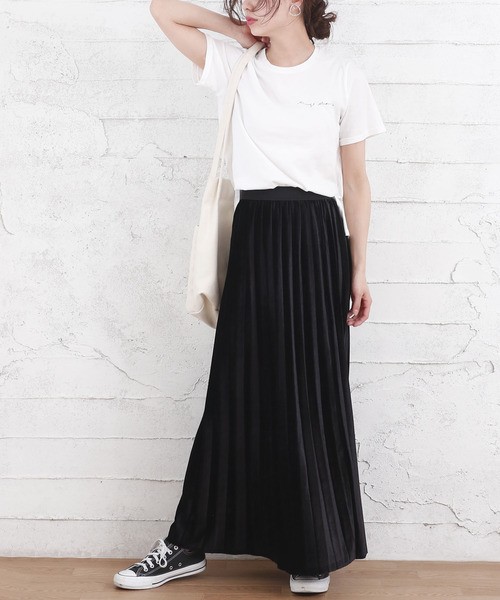 黒プリーツスカートの夏コーデ【2020最新】流行りの着こなしを今すぐ ...