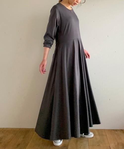 秋のグレーワンピースコーデ特集 最新 合う靴やレイヤードスタイルを紹介 Zozotown