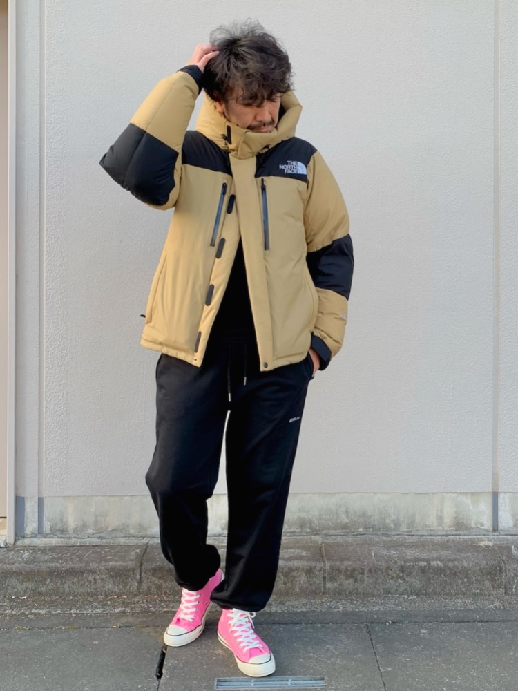 40代のシンプルコーデ 服に着負けしない渋みのある着こなしに注目 Zozotown