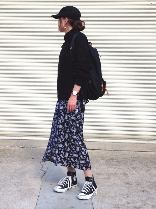 上黒 リュック コーデ レディース 冬 人気のファッション画像