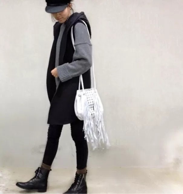 社会主義者 モンゴメリー カール 白 ショルダー バッグ コーデ 冬 Morishita Bso Jp