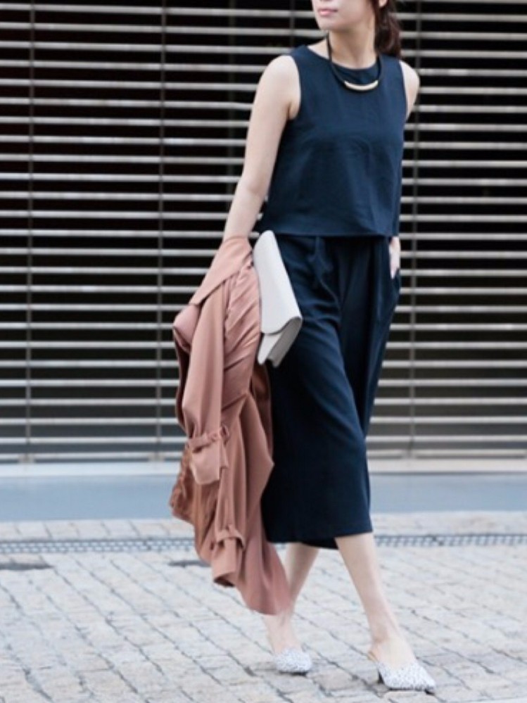 ネイビーで作る 女度高め な美人ol春夏コーデ Zozotown