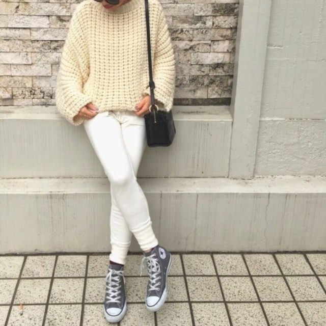 ホワイトパンツで一気に垢抜け 春先取り爽やかコーデ術 Zozotown