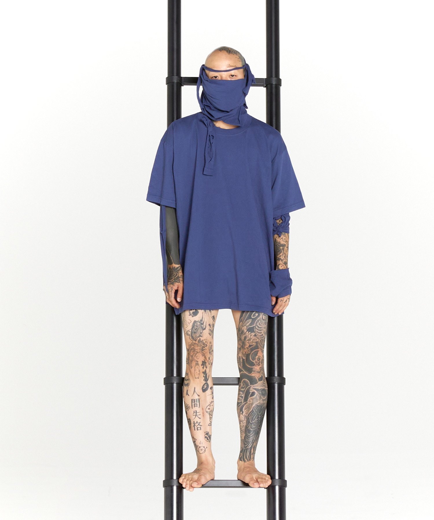 DEEP NAVY