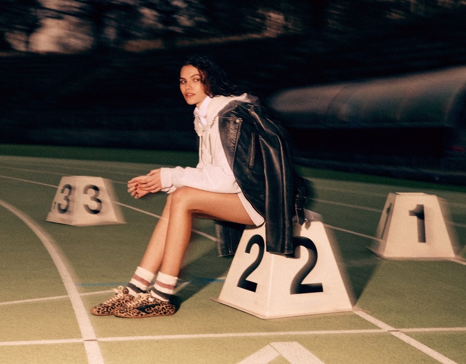 �yGOLDEN GOOSE�zMARATHON SPEED