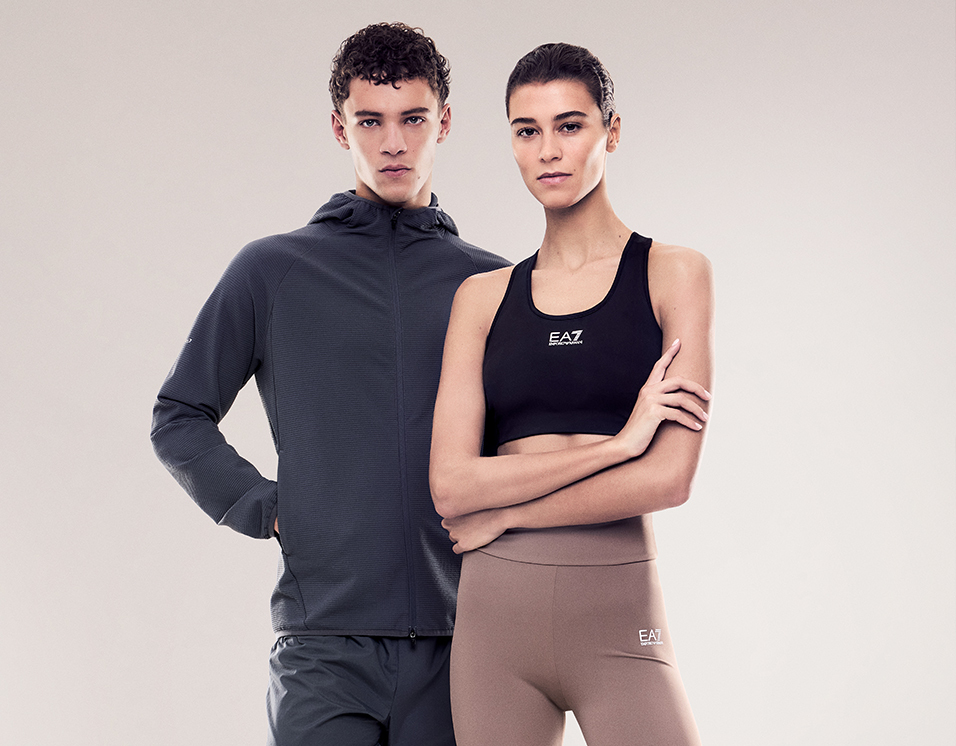 �yEMPORIO ARMANI EA7�z26FW NEW COLLECTION