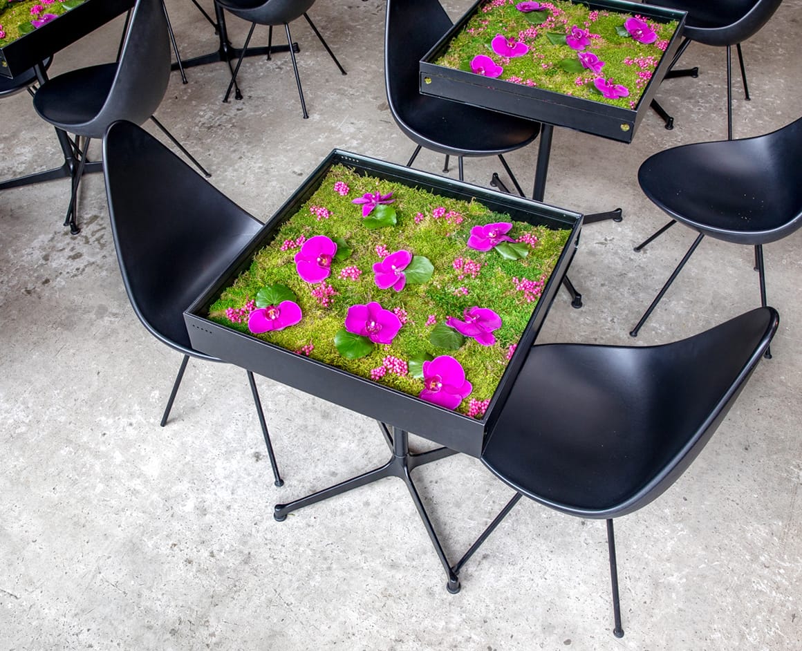 <p>Nicolai Bergmann Flowers & DesignによるオリジナルテーブルとFritz Hansenのチェアセット</p> 商品画像