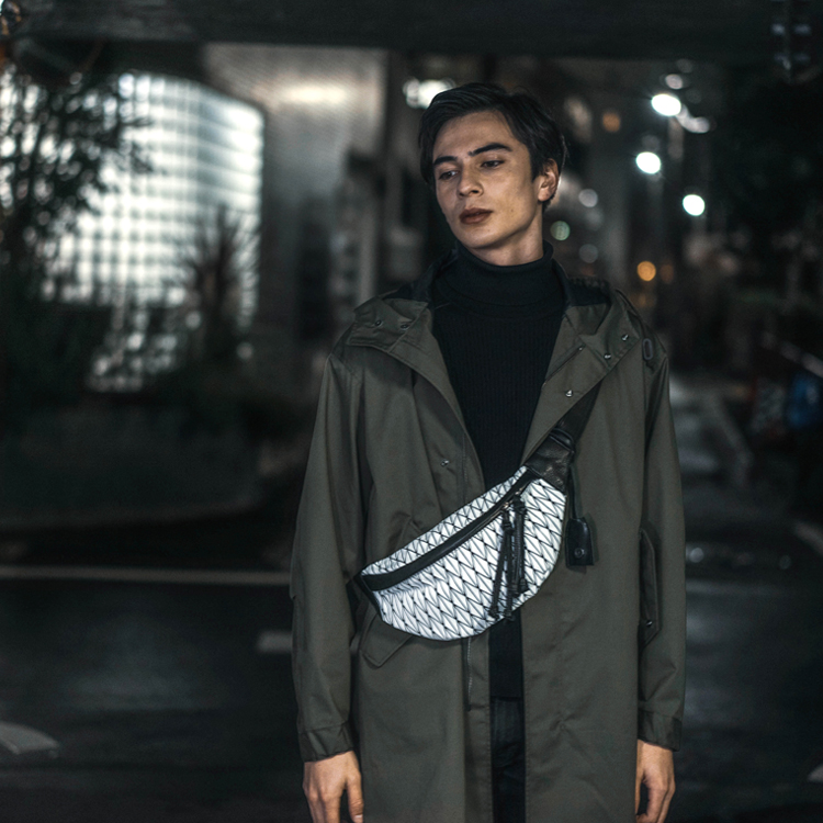 DECADE�i�f�B�P�C�h�j