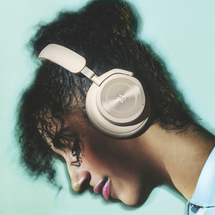 BANG & OLUFSENioOItZj