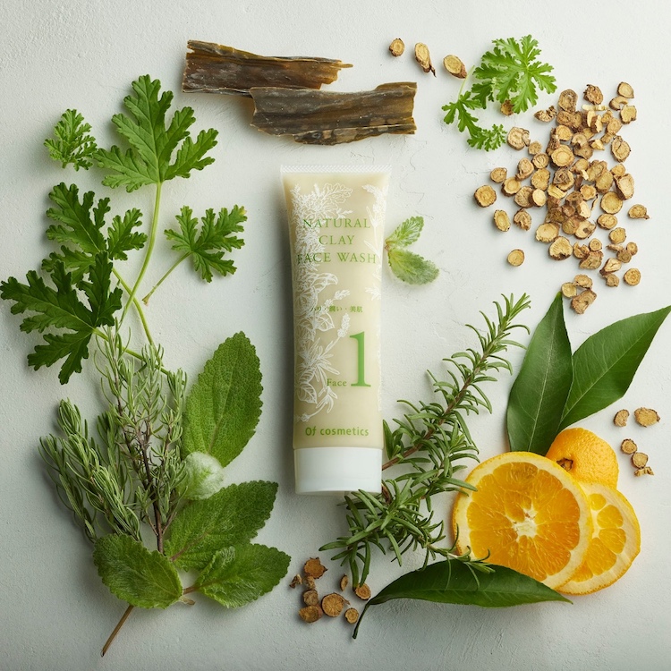 Of cosmetics�i�I�u�E�R�X���e�B�b�N�X�j