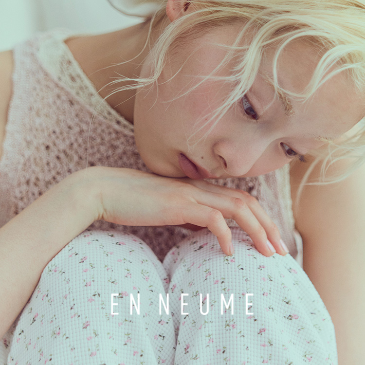 �G���m�C�� ���C���r�W���A��