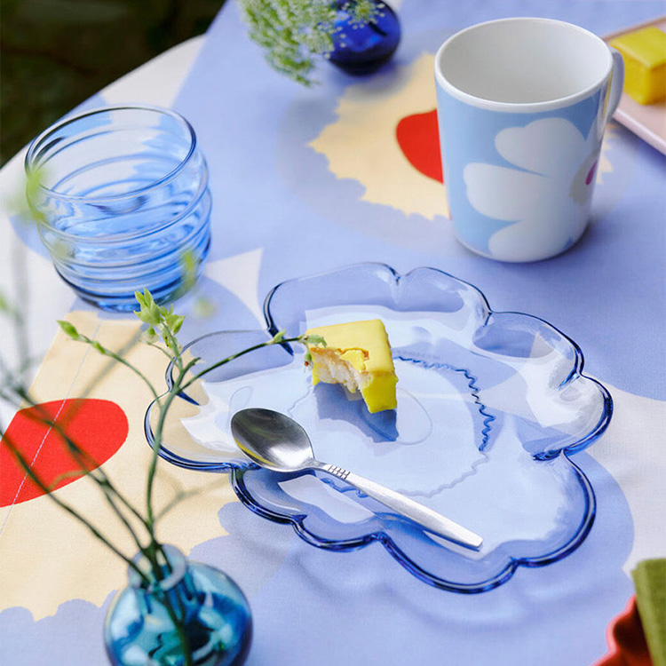 marimekko�i�}�����b�R�j�̃V���b�v�j���[�X�u�yMarimekko�z4.24- Let the table bloom�v