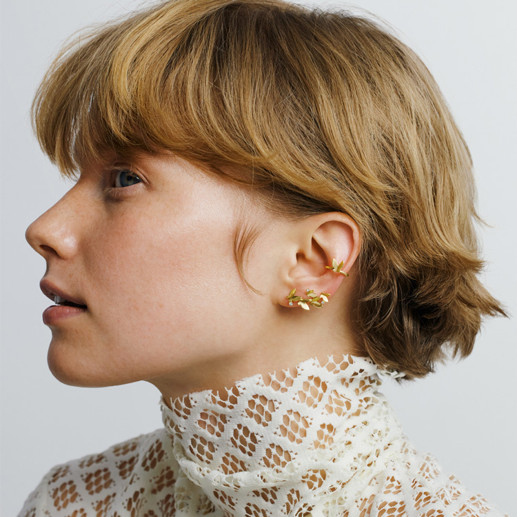 AHKAH バタフライ パヴェ 蝶モチーフ ピアス(両耳用) AHKAH バタフライ