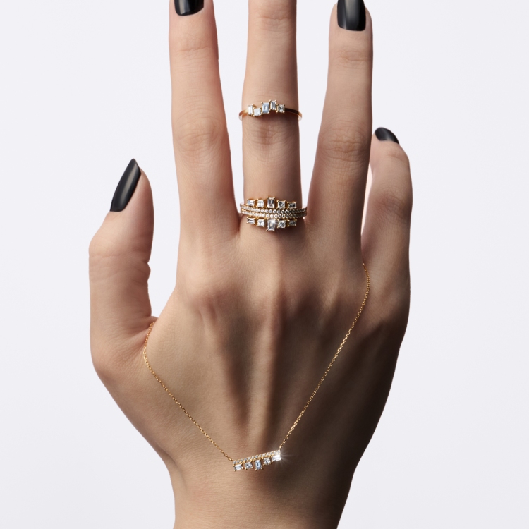 AHKAH�i�A�[�J�[�j�̃V���b�v�j���[�X�u�yAHKAH�z����������A�n�C�Z���X�ȃW���G���[�v