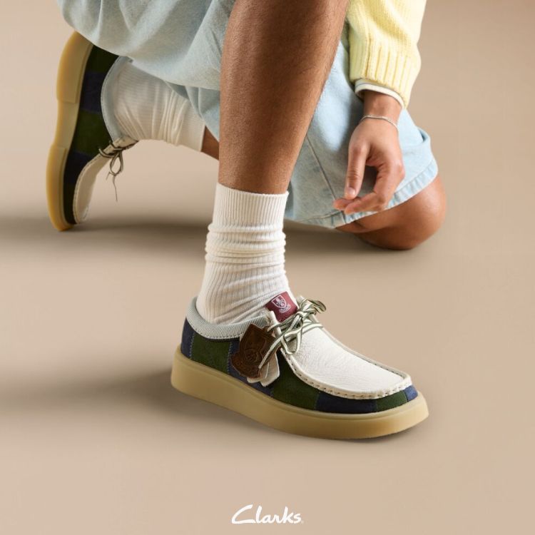 Clarks�i�N���[�N�X�j�̃V���b�v�j���[�X�u�y�N���[�N�X�z���o�����Ɏg����f�b�L�V���[�Y Torview ���W�v