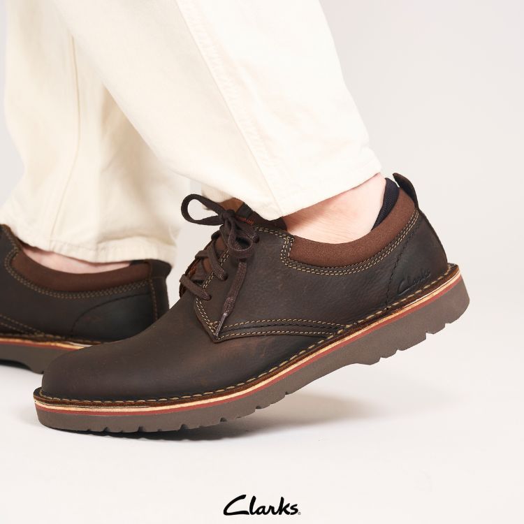 Clarks�i�N���[�N�X�j�̃V���b�v�j���[�X�u�yClarks�z����闚���S�n�� Eastridge Low ���`�F�b�N �v