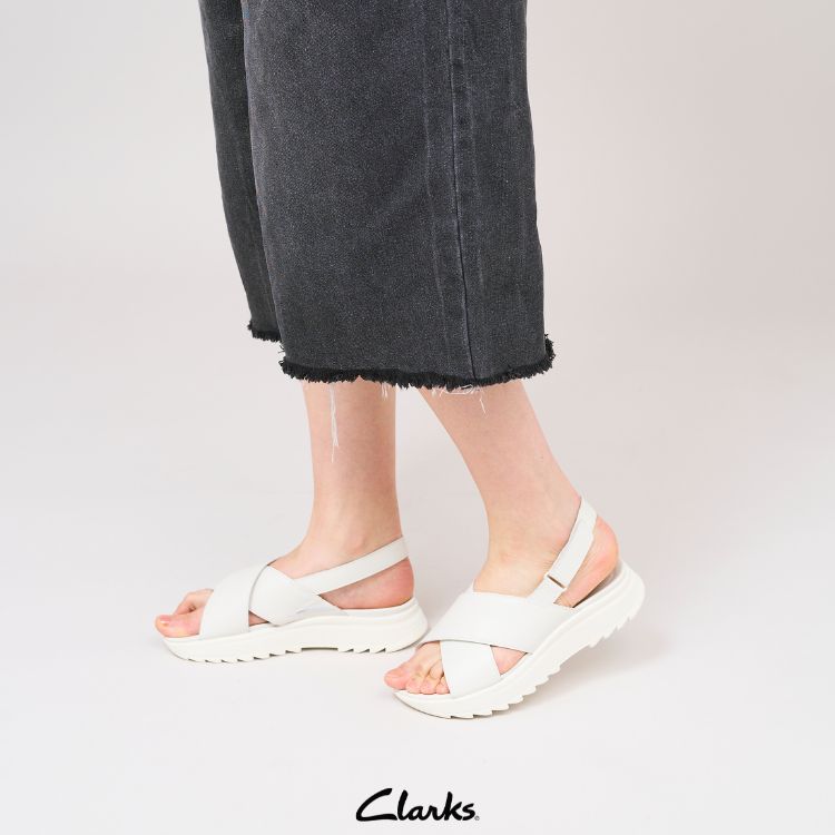 Clarks�i�N���[�N�X�j�̃V���b�v�j���[�X�u�yClarks�z�y�₩�ȗ����S�n���l�C�� DashLite Wish �v