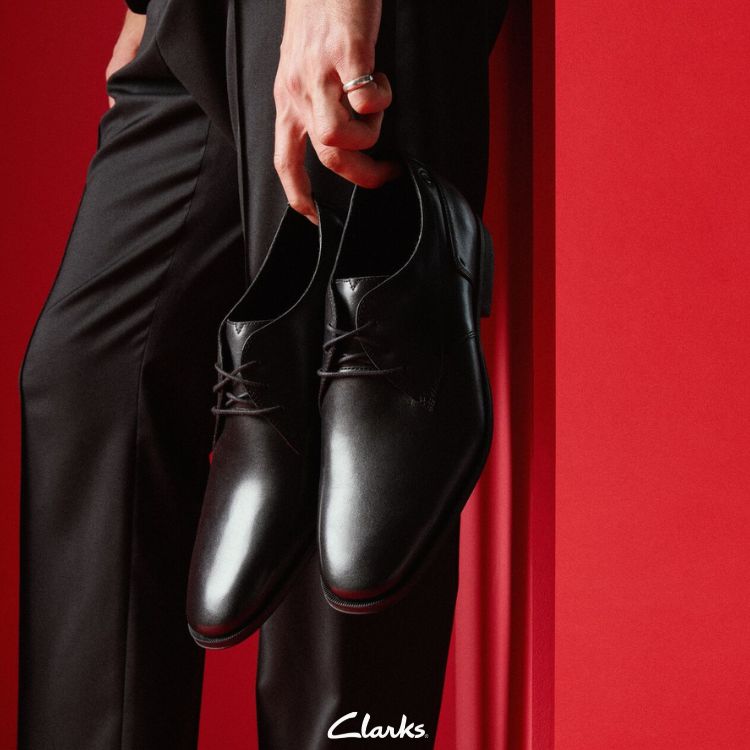 Clarks�i�N���[�N�X�j�̃V���b�v�j���[�X�u�y�N���[�N�X�z�ʋ΂ɂ��������߂̃h���X�V���[�Y Paulton Lace �v