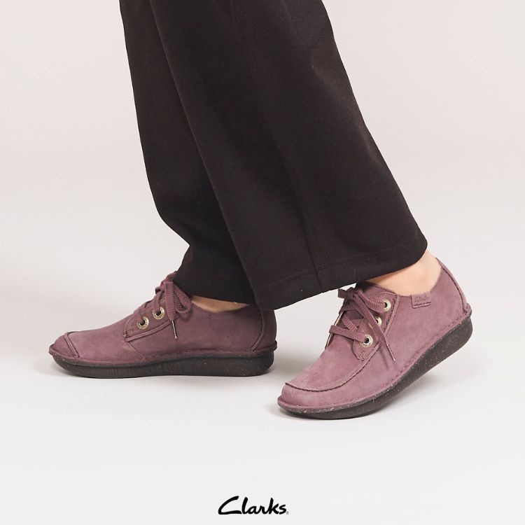 Clarks�i�N���[�N�X�j�̃V���b�v�j���[�X�u�y�N���[�N�X�zAW26�V�F�b���B���e�[�W�f�U�C�������͂̃��J�V�� Funny Dream �v